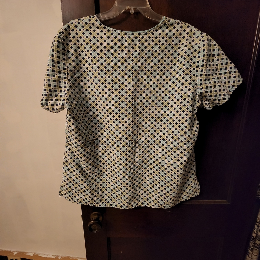 Scrub top
